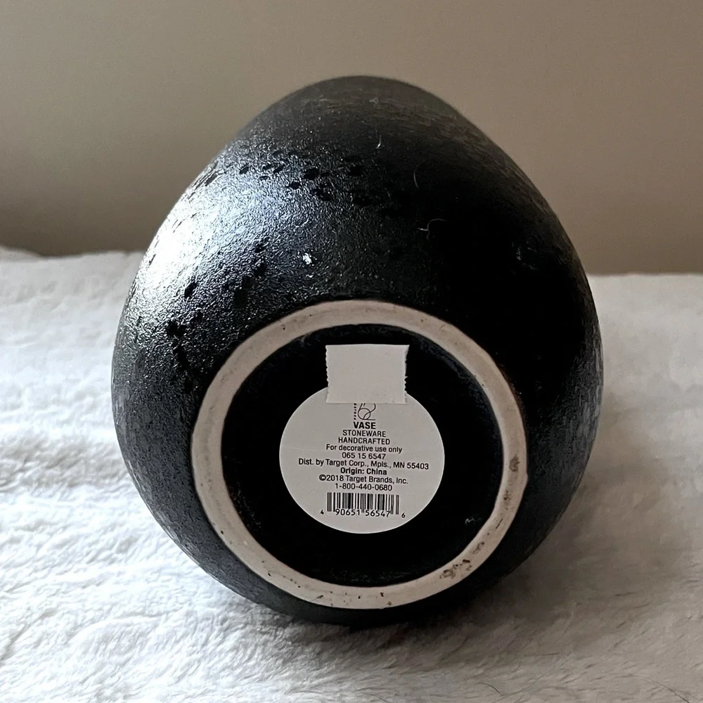 🆕 RARE Project 62 Textured Ceramic Stoneware Modern Slender Black Vase